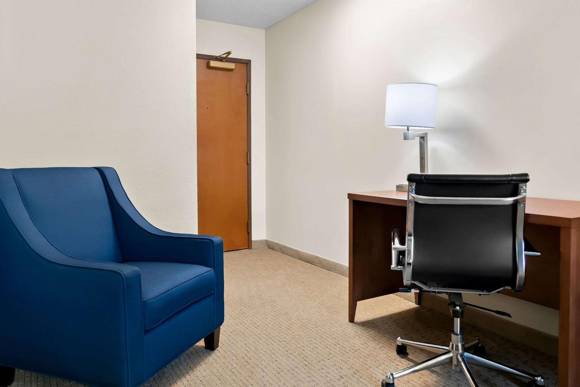 Hotel Comfort & 2*